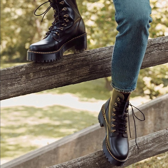 Dr Martens Leona Boot - Picture 9 of 16